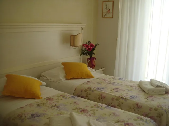 غرفة بسرير مزدوج أو سريرين منفصلين، Hotel Arcade 1/4