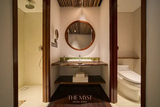 Serene Corner Balcony Twin Room، The Myst Dong Khoi 9/10