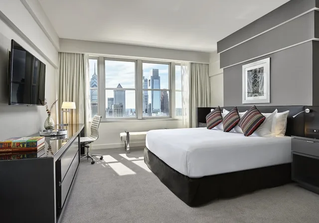 جناح رئاسي بسرير كينج، Loews Philadelphia 2/5