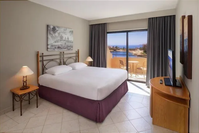 جناح سوبيريور بسرير كوين بإطلالة على البحر، Verdi St. George's Bay Marina 1/5