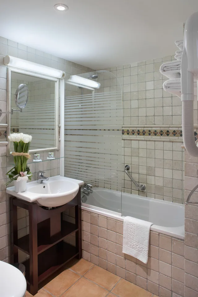غرفة سوبيريور بسرير مزدوج وسرير فردي، Relais Acropolis 2/2