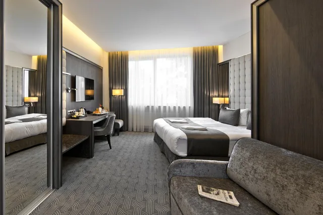 Standard, Double or Twin Bed, Balcony or Terrace، Congress Avenue 1/1
