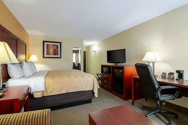 Standard, King Bed, Quality Inn & Suites Richburg I-77 10/10