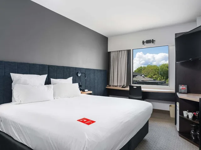 غرفة بسرير كينج بإطلالة على المدينة لذوي الإعاقة، IBIS ROTORUA 1/3