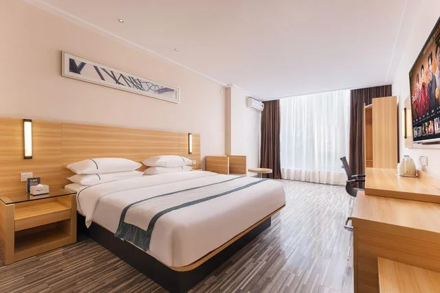 Business, Double Bed, City Comfort Inn Haikou East High Speed Railway Station 1/1