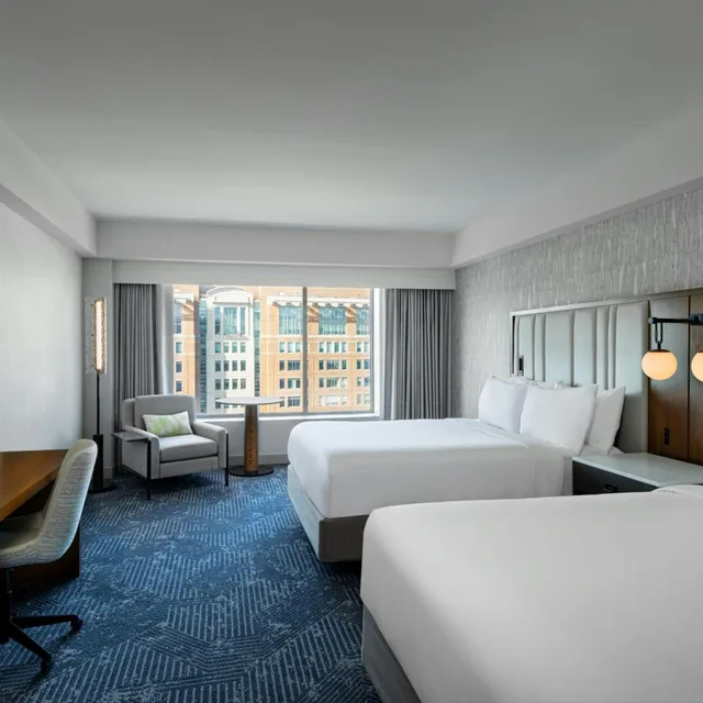 غرفة بسريرين مزدوجين لذوي الإعاقة، Renaissance Boston Waterfront Hotel 2/10