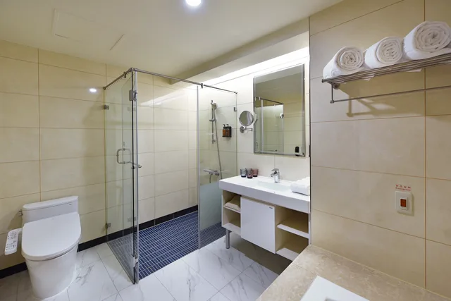 غرفة ديلوكس رباعية، FULLON HOTEL LINKOU 2/2