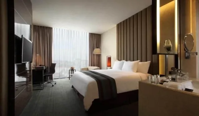 غرفة ديلوكس بسرير كينج، Po Hotel Semarang 4/6