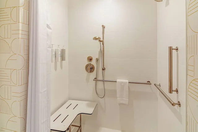 استوديو بسرير كينج بحوض استحمام لذوي الإعاقة، Home2 Suites by Hilton Crestview I-10 6/6