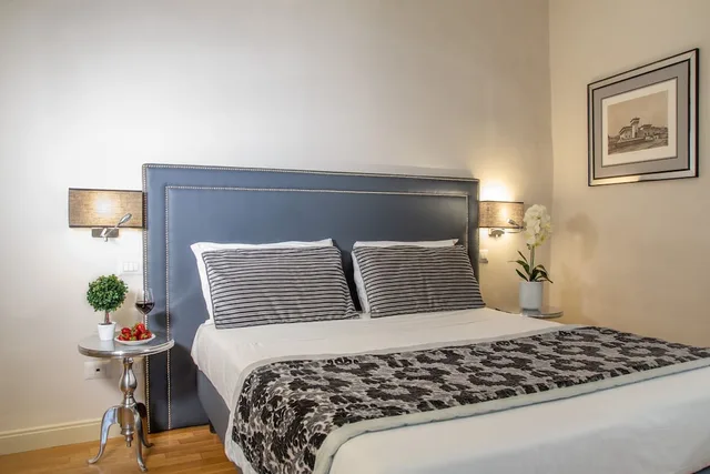 غرفة كلاسيكية ثلاثية، Boutique Hotel del Corso Firenze 2/4