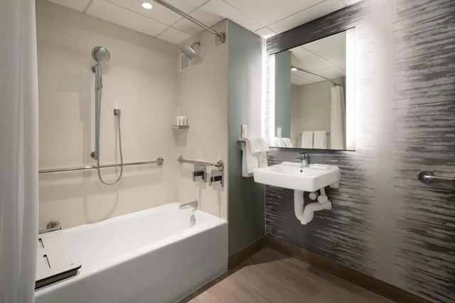 غرفة بسرير كينج، Torrance Marriott Redondo Beach 7/10