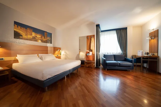 Classic, Convertible King Bed, Chair Bed، Best Western Hotel Fiera Verona 1/2