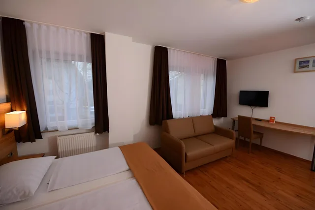 غرفة مفردة، Hotel Linde Stuttgart 1/3