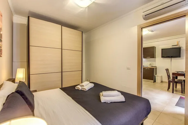 غرفة بسريرين مزدوجين، Aurelia Vatican Apartments 2/3