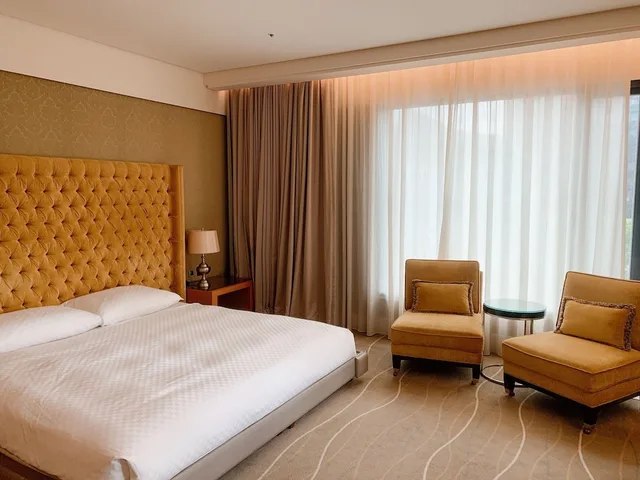 جناح بريميير بسرير كينج، Miramar Garden Taipei Hotel 1/2