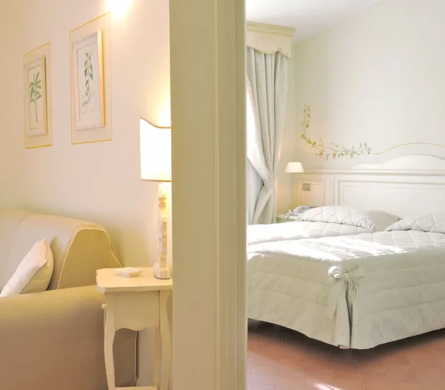 جناح جونيور بسرير كوين مع أريكة، Hotel Villa Agnese 2/2