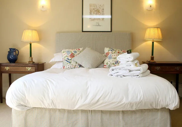 Ash, Luxury, Double Bed, Garden View، Aylworth Manor 2/3