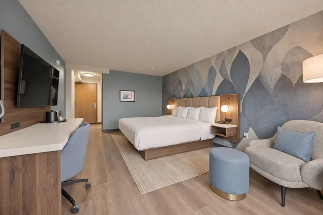 غرفة بسرير كينج، Capital Plaza Hotel 1/1
