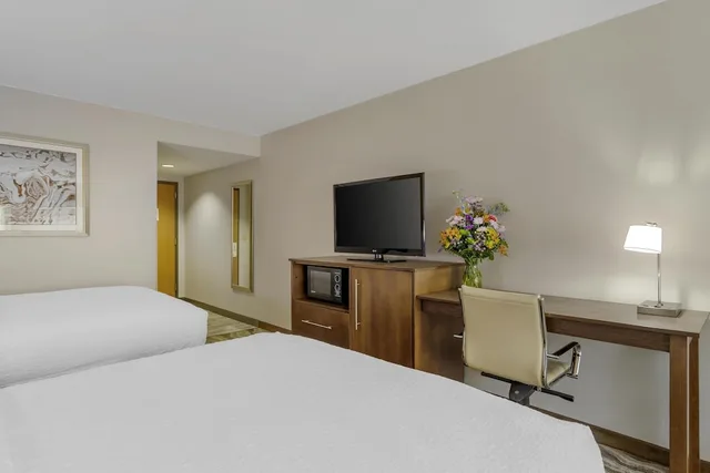 جناح بسريرين كوين لذوي الإعاقة، Best Western Plus River Escape Inn & Suites 7/9
