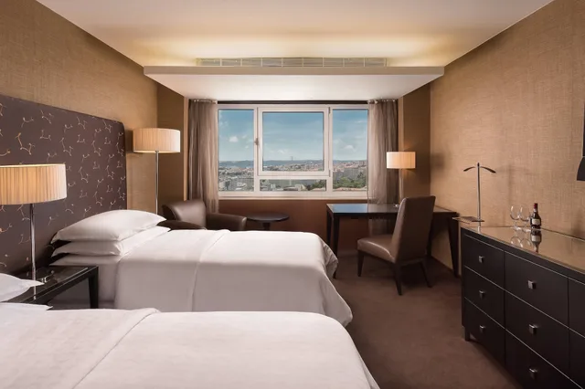 Premium, Twin Beds, Pool Access، SHERATON LISBOA HOTEL AND SPA 2/3