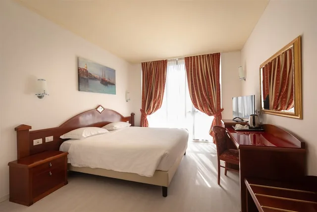 غرفة مفردة بسرير مزدوج، NOVENTA HOTEL 4/8