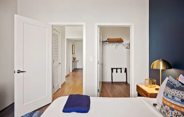 2 Bedrooms, Sky, Deluxe, Suite, 2 Queen Beds، Placemakr Premier SoBro 5/7