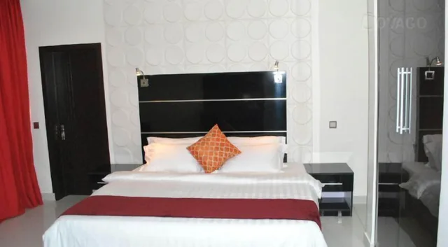 غرفة قياسية بسرير كينج بإطلالة على المسبح، Hotel Villa Picasso 1/10