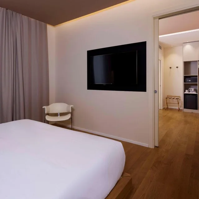 Classic, Single Bed, Queen Bed, Best Western Plus Hotel Bologna 10/11