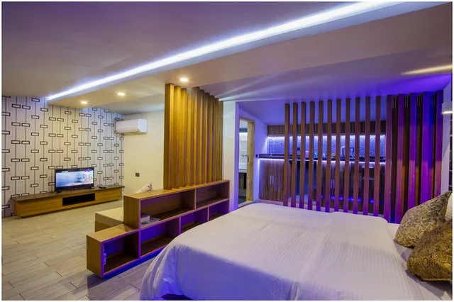 Penthouse Suite, Queen Bed, Sea View, 2 Sofa، Ripple Beach Inn 2/2