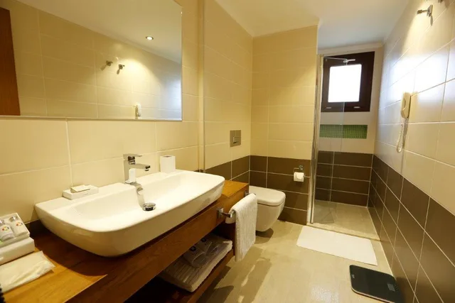 جناح، Renka Hotel & Spa 2/2