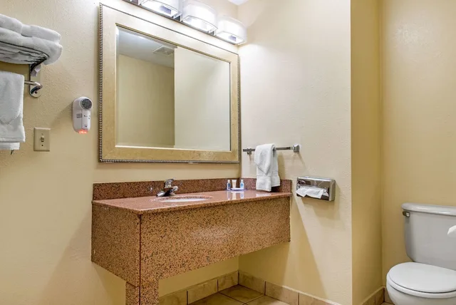 غرفة قياسية بسريرين كينج، Quality Inn Jacksonville Near I-72 5/8