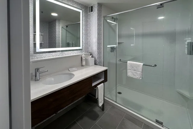 غرفة بسرير كينج لذوي الإعاقة، Hampton Inn Fremont 4/5
