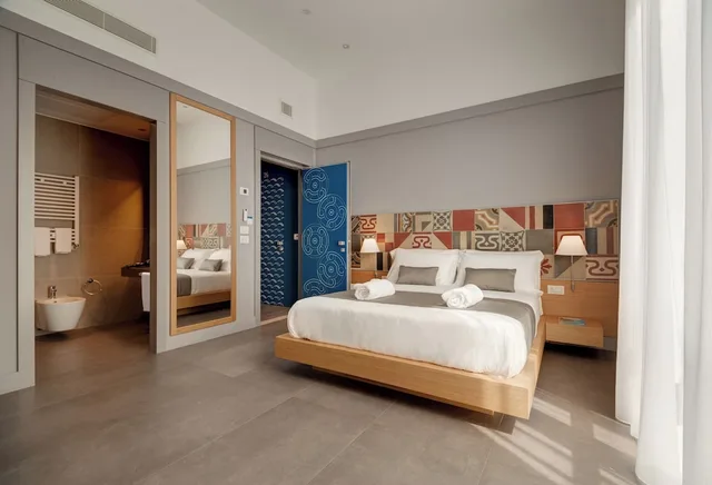 Classic, Queen Bed, Hotel Medinblu 3/6