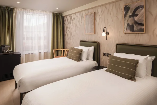 Renovated, Superior, Twin Beds، Central Park Hotel 2/5
