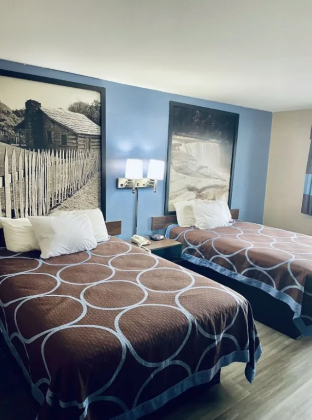غرفة بسريرين مزدوجين، Super 8 by Wyndham Corbin/London KY 3/5