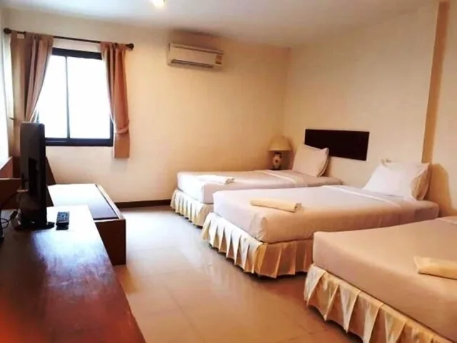 غرفة عائلية، Nathon Residence 1/2
