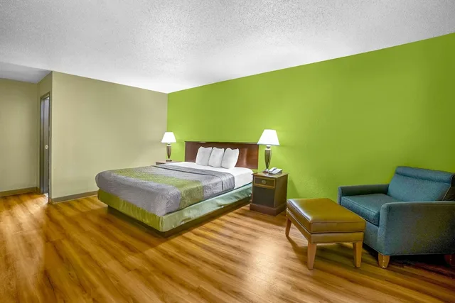 غرفة بزنس بسرير كينج، Motel6 Morehead, KY 4/10