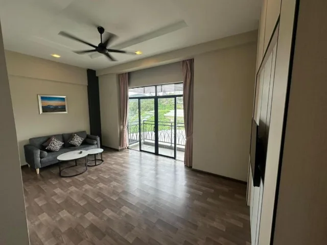 جناح بريميوم بسرير كوين، Kingston Hotel 23 at Nova Highlands Hotel, Cameron Highlands 1/1