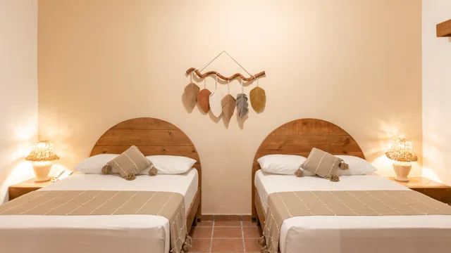 غرفة سوبيريور بسرير مزدوج بإطلالة جزئية على البحر، Hotel Colibri Beach 1/4