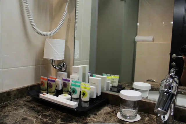 Deluxe Twin One-Bedroom Apartment, Al Diar Sawa Hotel Apartments 3/3