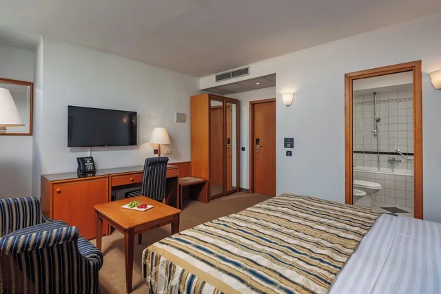 غرفة سوبيريور بسرير مزدوج أو سريرين منفصلين، Grand Hotel Bonavia 5/8