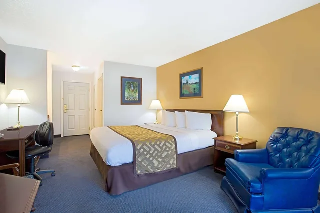 جناح بسرير كينج، Super 8 by Wyndham Oroville 1/2