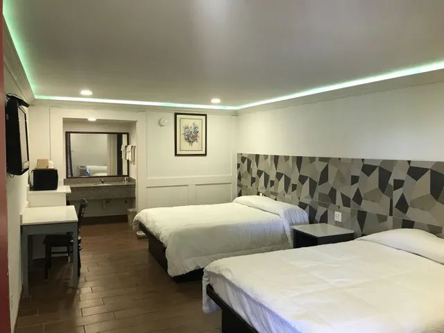 غرفة بسريرين كوين، M Star Hotel San Antonio Seaworld 1/4