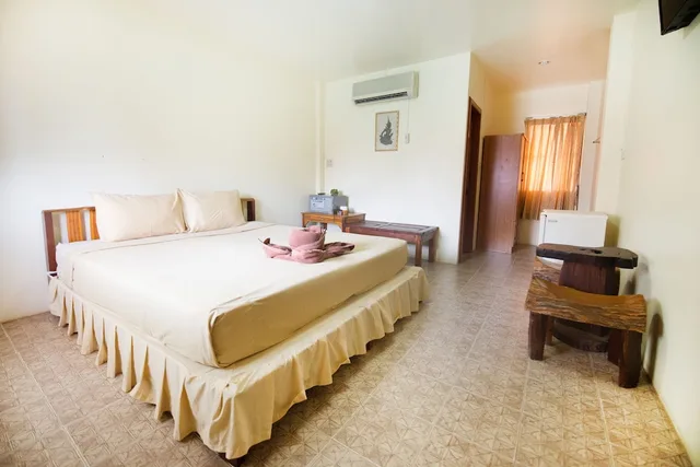 غرفة قياسية بسرير مزدوج، Pongphen Guesthouse 2/3