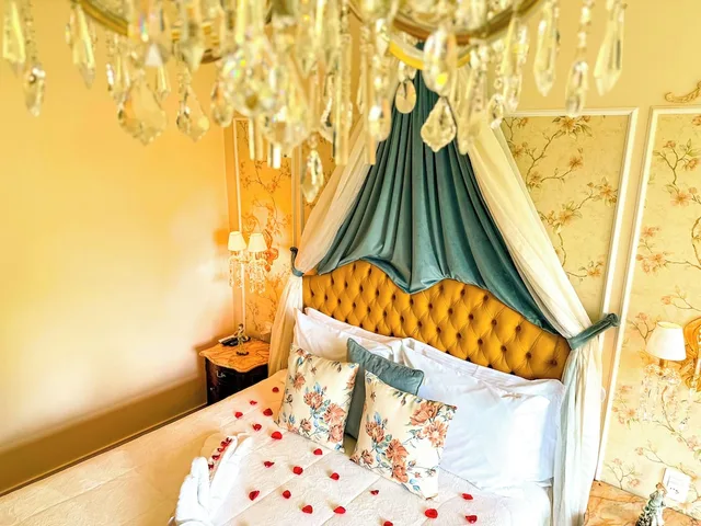 Romantic, Queen Bed, Garden View, Jetted Tub, Le Boutique Hotel Gramado 1/2
