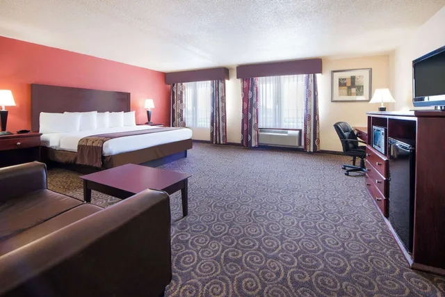 جناح بسرير كينج، Travelodge by Wyndham Enid 3/9