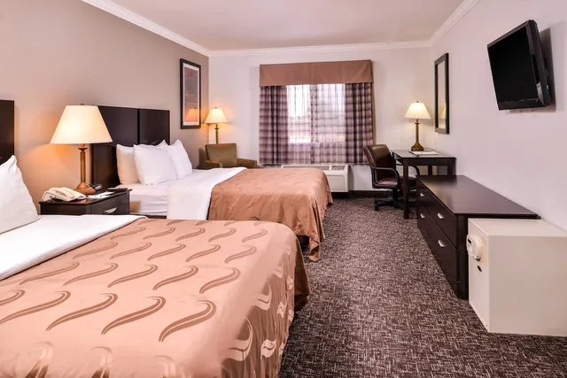 غرفة قياسية بسريرين كوين، Quality Inn & Suites Beaumont 1/6