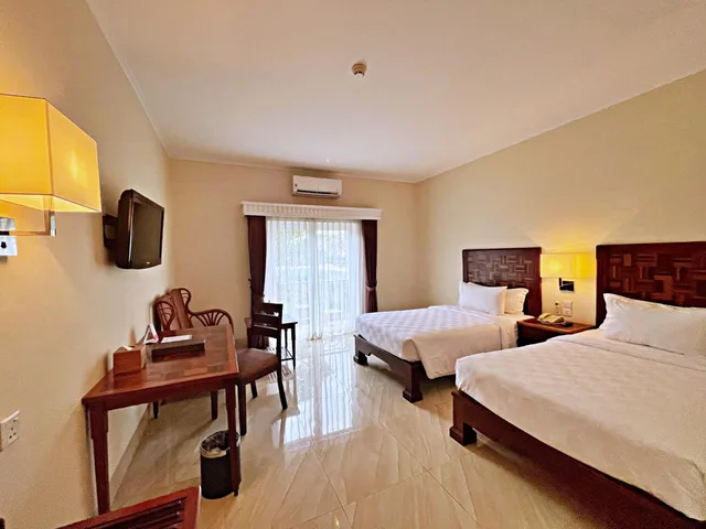 غرفة بسريرين منفصلين بإطلالة على المسبح، Sokha Palace Siem Reap Hotel 1/10