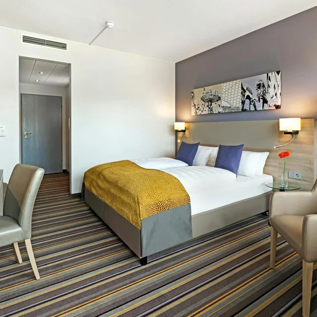 غرفة كومفورت ثلاثية، LEONARDO HOTEL MUNICH CITY NORTH 7/10