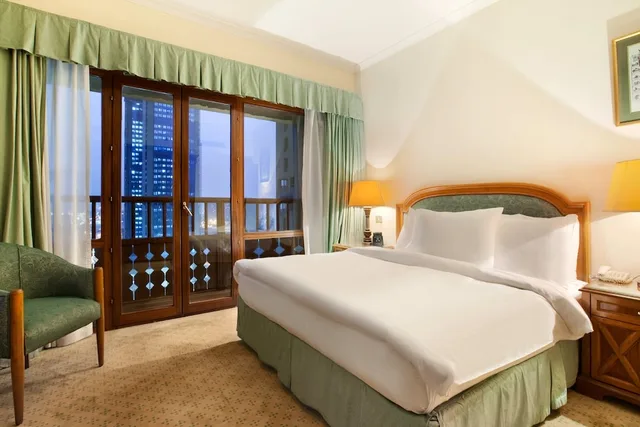 جناح ملكي بسرير كينج وسرير فردي بإطلالة على النهر، Cairo World Trade Center Hotel and Residences 1/5